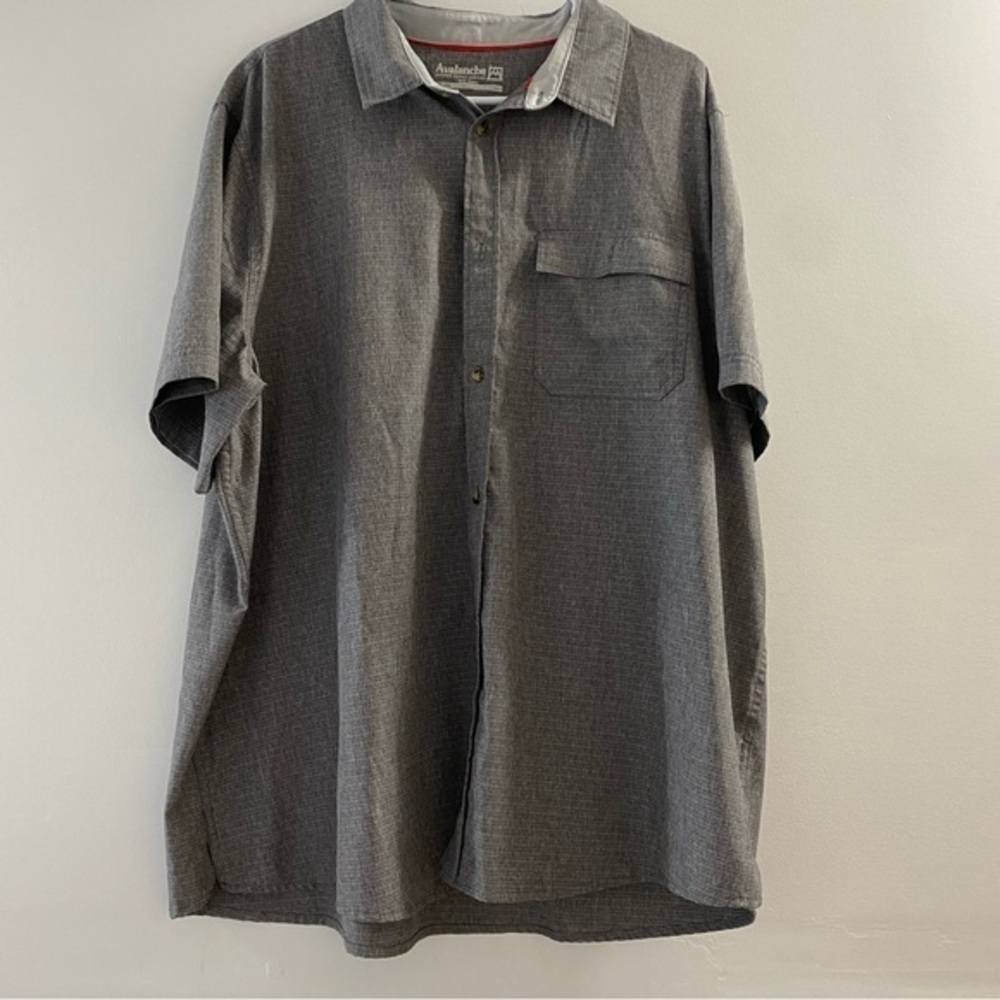 Avalanche gray button up polo shirt XXL